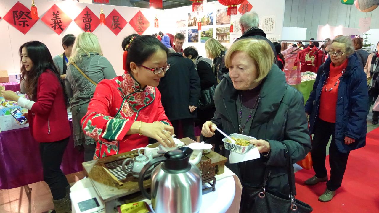 Bazar International_Stand de la Chine _28 et 29 novem5re 2015